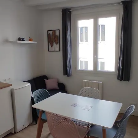 Appartement Cosy Plein Centre Conches-en-Ouche Exterior foto