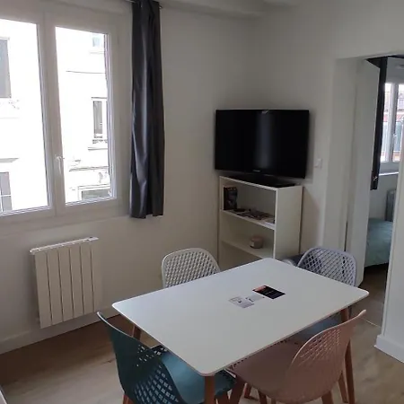 Appartement Cosy Plein Centre Conches-en-Ouche Exterior foto